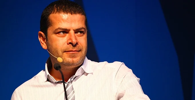 Cüneyt Özdemir Kimdir? Cüneyt Özdemir Hayatı ve Biyografisi